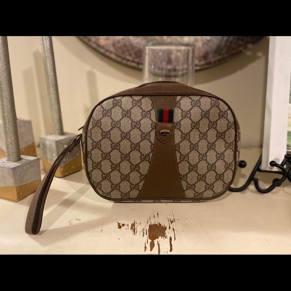 VINTAGE GUCCI wristlet